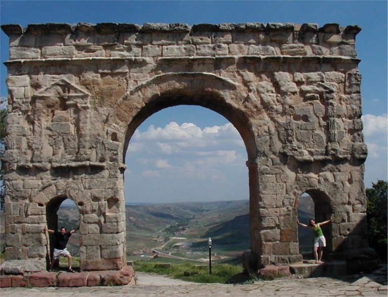 roman arch looks